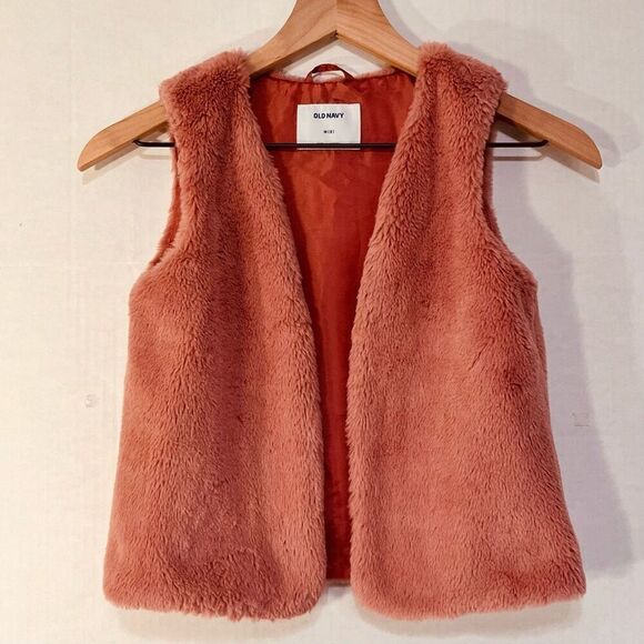 Old Navy Girls Pink Faux Fur Vest   Sz 8  EUC - Picture 1 of 4